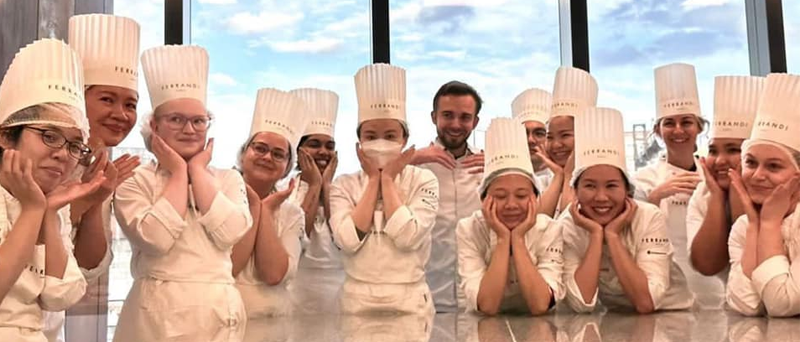 Masterclass with the pastry chef Jeremie Parmentier with our Intensive Professional Program in French Pastry students in Dijon