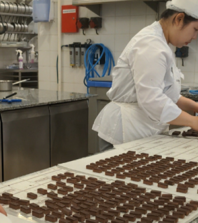 Behind the scenes : The Advanced Program in French Pastry crafting a variety of confectioneries